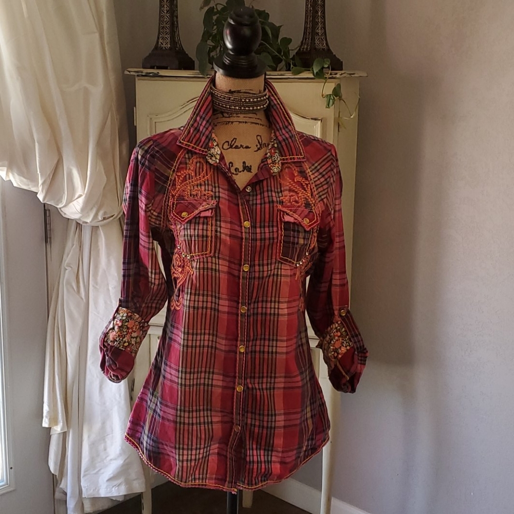 ROAR embellished shirt XL - Picture 3 of 10